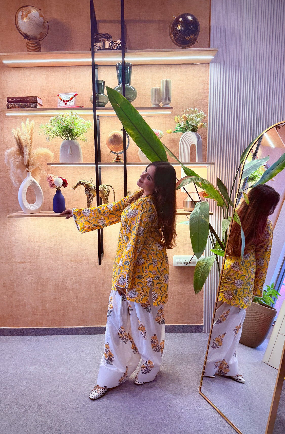 Noor-E-Gul: Kurta & Farshi Salwaar Set