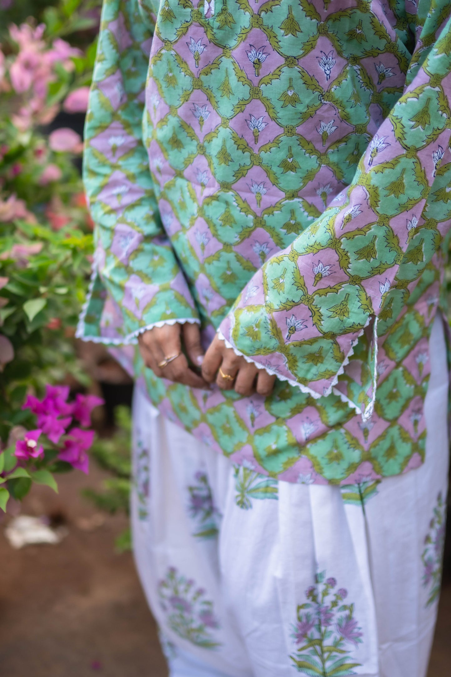 Zarah-E-Bahaar: Kurta & Farshi Salwaar Set